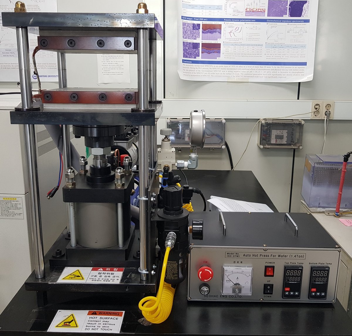 Auto hot press for wafer